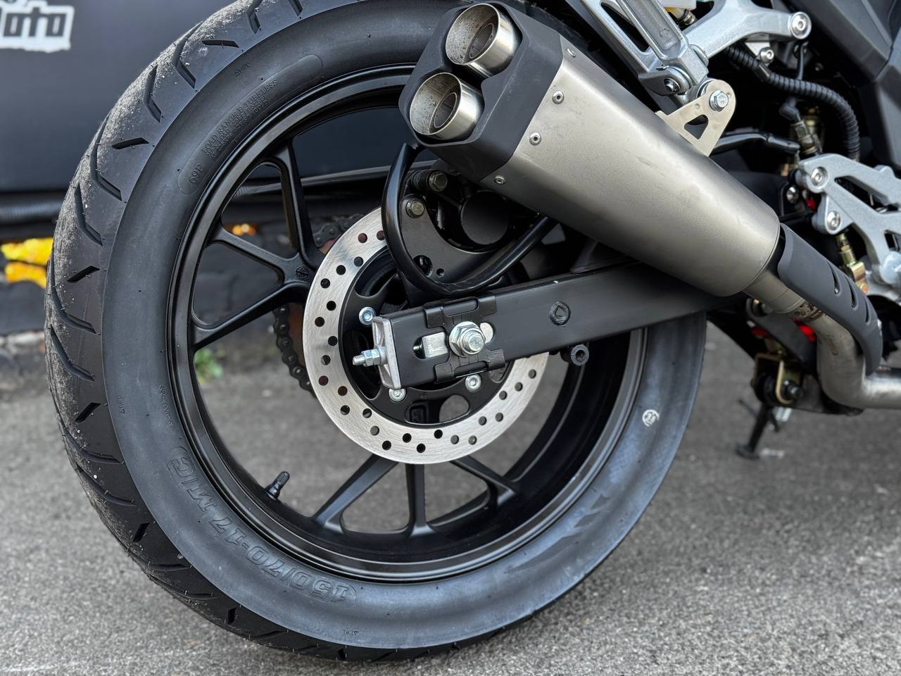Мотоцикл RIDER Dukati V4 400